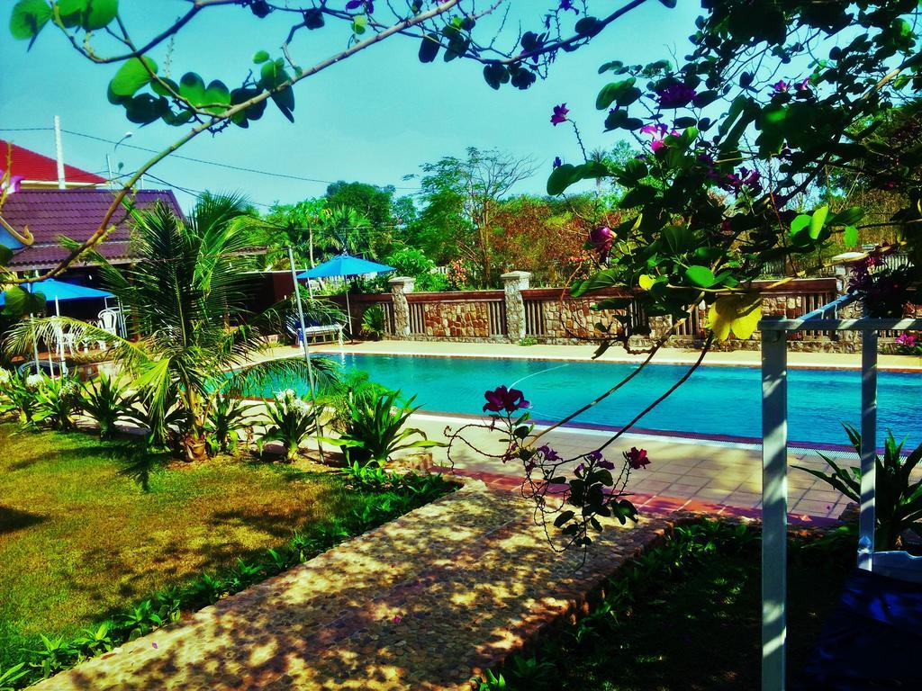 Au Paradis Bleu Kep Exterior photo